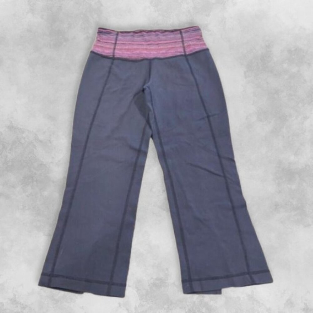 Lululemon Crop Length Stretch Back Slit Multi-Color Striped Waistline Blue W 4